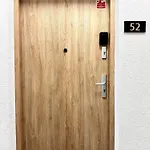 Zarembowicza 52 - Self Check-in 20h - Lift Wrocław